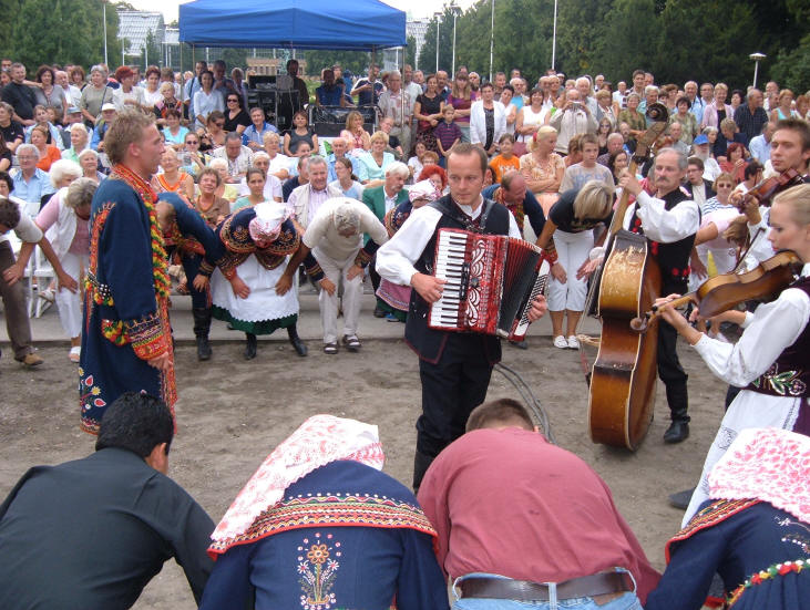 Participants al Festival Swiatowy Przeglad Folkloru “Integracje” 2006